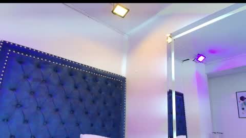 Sasha online show from 03-05-25, 03:40