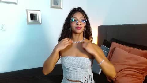 sasha_bowei online show from 10-01-25, 01:55