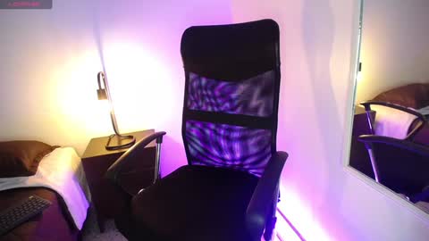 Snapshot of sasha_brattz chatting on 01-15-25, 02:27 Sasha Brattz online show from 01-15-25, 02:27