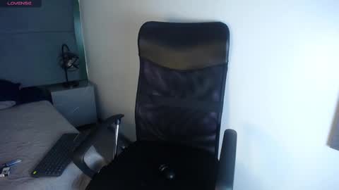 Snapshot of sasha_brattz chatting on 02-26-25, 03:42 Sasha Brattz online show from 02-26-25, 03:42