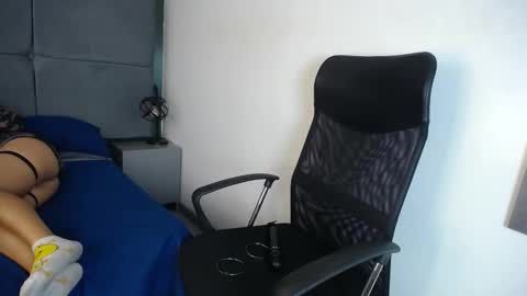 Snapshot of sasha_brattz chatting on 03-11-25, 04:18 Sasha Brattz online show from 03-11-25, 04:18