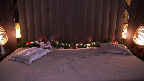 Snapshot of sasha_exclusive chatting on 12-20-24, 08:06 Sasha Exclusive online show from 12-20-24, 08:06