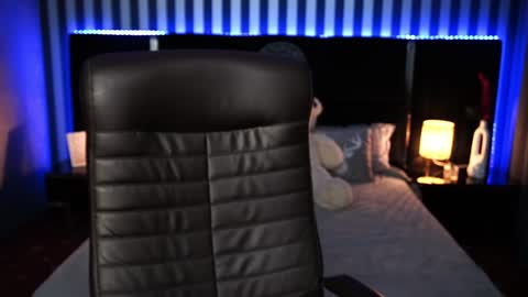 Snapshot of sasha_exclusive chatting on 02-06-25, 03:37 Sasha Exclusive online show from 02-06-25, 03:37