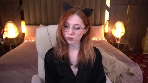 Snapshot of sasha_exclusive chatting on 02-19-25, 05:16 Sasha Exclusive online show from 02-19-25, 05:16