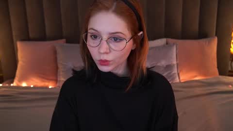 Snapshot of sasha_exclusive chatting on 03-09-25, 09:13 Sasha Exclusive online show from 03-09-25, 09:13