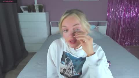 Sasha online show from 02-13-26, 03:52