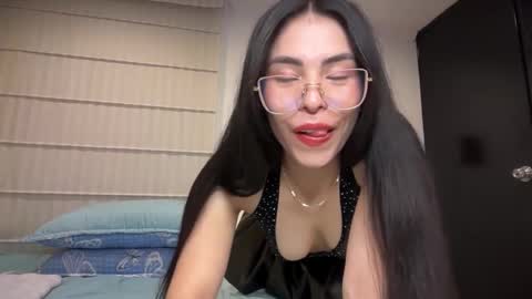 Snapshot of sasha_jonne chatting on 11-26-25, 02:45 sasha_jonne online show from 11-26-25, 02:45