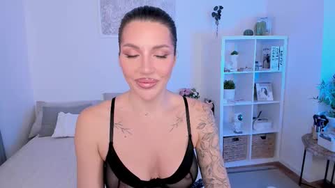 Sasha Miro online show from 11-06-25, 02:56