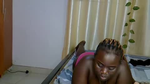 Snapshot of sasha_mollie chatting on 10-18-25, 05:54 Sasha online show from 10-18-25, 05:54