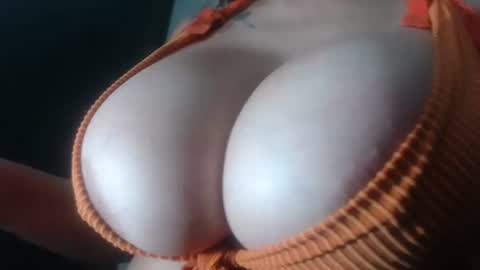 Snapshot of sasha_multiorgasmic chatting on 09-10-25, 06:02 sasha online show from 09-10-25, 06:02