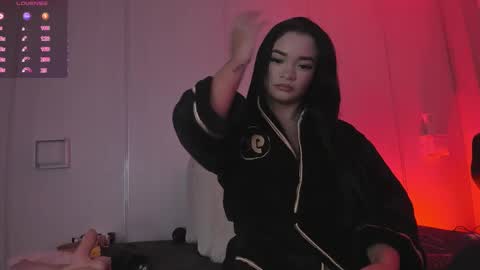 Sasha  online show from 12-19-25, 07:21