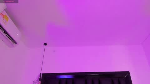 Snapshot of sasha_yaklove666 chatting on 02-07-25, 01:47 Sasha online show from 02-07-25, 01:47