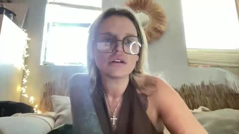 Snapshot of sashabby3 chatting on 05-03-26, 10:05 sashabby3 online show from 05-03-26, 10:05