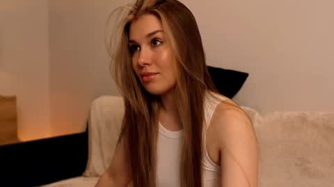 Snapshot of sashabonfire chatting on 06-25-26, 05:28 Sasha online show from 06-25-26, 05:28