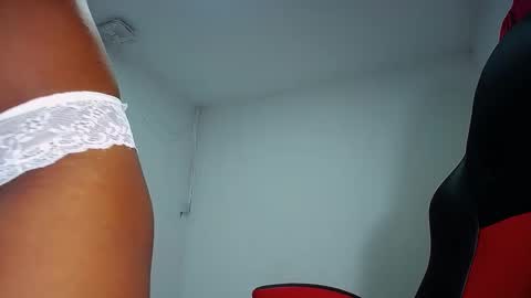 Snapshot of sashabreck1 chatting on 12-30-24, 02:20 sashabreck1 online show from 12-30-24, 02:20