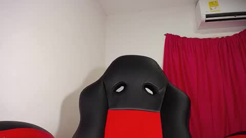 Snapshot of sashabreck1 chatting on 11-18-25, 07:07 sashabreck1 online show from 11-18-25, 07:07