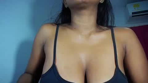 Snapshot of sashabreck1 chatting on 12-16-25, 02:27 sashabreck1 online show from 12-16-25, 02:27