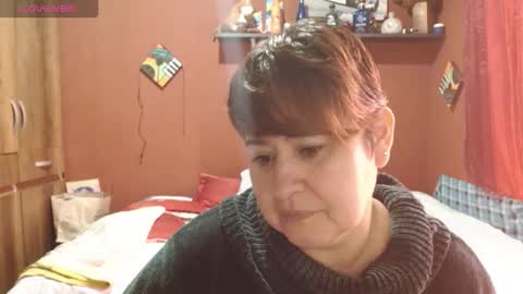 Snapshot of sasharosee2 chatting on 10-27-25, 12:31 S A S H A R O S E online show from 10-27-25, 12:31