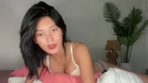 Snapshot of sashi_kaye chatting on 06-11-26, 03:48 sashi_kaye online show from 06-11-26, 03:48