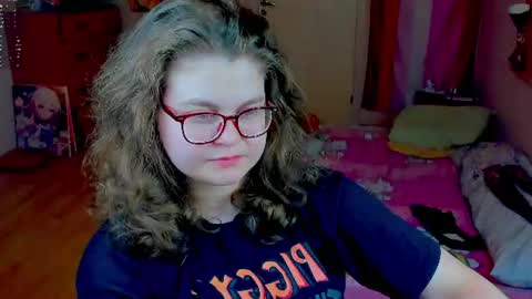 Snapshot of sashy_way chatting on 06-21-26, 12:46 .Alexandra online show from 06-21-26, 12:46
