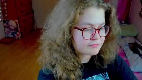 Snapshot of sashy_way chatting on 06-28-26, 10:16 .Alexandra online show from 06-28-26, 10:16