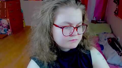 Snapshot of sashy_way chatting on 07-08-26, 04:44 .Alexandra online show from 07-08-26, 04:44