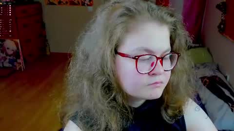 Snapshot of sashy_way chatting on 07-10-26, 09:39 .Alexandra online show from 07-10-26, 09:39
