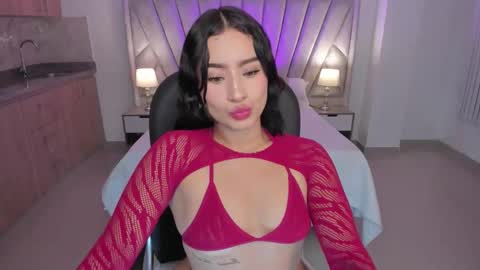 saskia litt online show from 12-21-25, 04:08