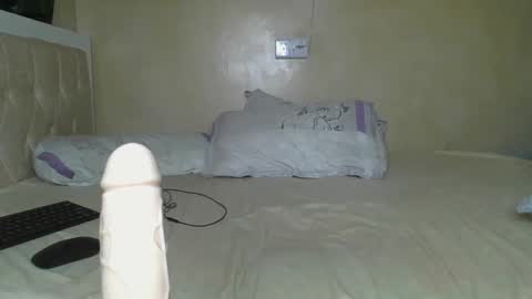 sassie_bee online show from 02-21-25, 10:15