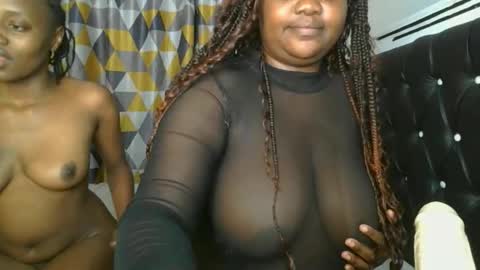 sassie_bee online show from 10-08-25, 07:11