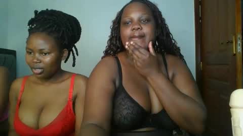 sassie_bee online show from 10-11-25, 05:33