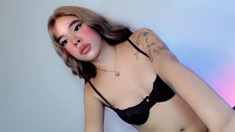 Tiffanie online show from 10-23-25, 01:27