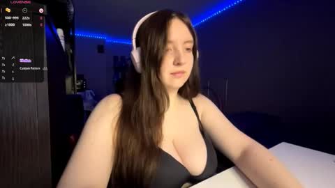 Marmulka or Mary online show from 10-21-25, 06:52