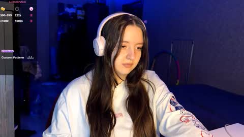 Marmulka or Mary online show from 11-28-25, 05:37