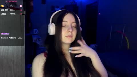 Marmulka or Mary online show from 12-17-25, 05:19