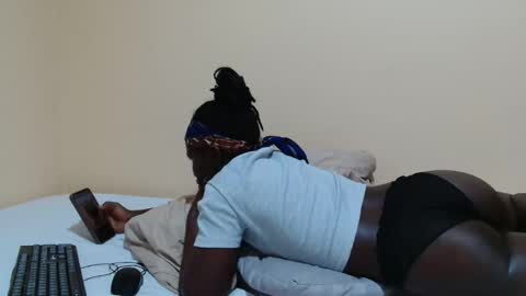 sassybabe20 online show from 10-17-25, 08:55