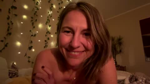 Snapshot of sassyella chatting on 12-20-24, 08:06 Sassyella online show from 12-20-24, 08:06