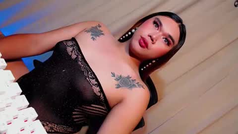 Snapshot of sassyffyra69 chatting on 11-05-25, 02:00 MARIO LABO online show from 11-05-25, 02:00