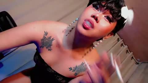 Snapshot of sassyffyra69 chatting on 07-19-26, 11:30 MARIO LABO online show from 07-19-26, 11:30