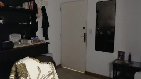 Lilah online show from 12-19-25, 01:23