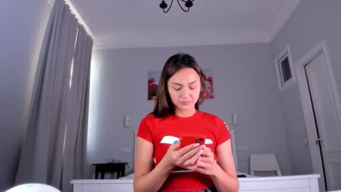 Snapshot of sassynova chatting on 10-15-25, 02:22 Ksenya online show from 10-15-25, 02:22