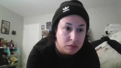 Snapshot of sassypandaxxx chatting on 01-17-25, 10:45 koolkat online show from 01-17-25, 10:45