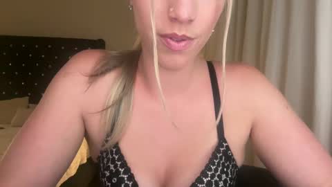 MazyMay333 online show from 09-22-25, 04:14