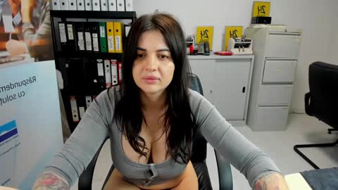 Snapshot of sassytiff chatting on 01-22-25, 09:10 sassytiff online show from 01-22-25, 09:10