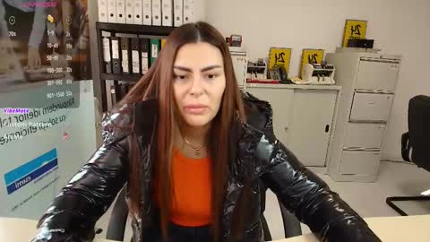 Snapshot of sassytiff chatting on 02-11-25, 12:48 sassytiff online show from 02-11-25, 12:48