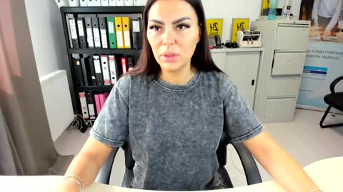 Snapshot of sassytiff chatting on 09-13-25, 10:15 sassytiff online show from 09-13-25, 10:15