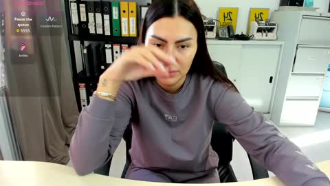 Snapshot of sassytiff chatting on 10-30-25, 11:55 sassytiff online show from 10-30-25, 11:55