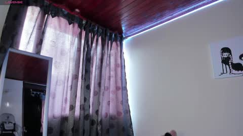 Snapshot of satanbabee_ chatting on 01-25-25, 10:28 im expecting 300 thumbs up on my altar online show from 01-25-25, 10:28