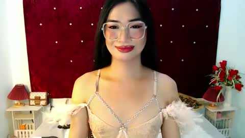 Snapshot of satiable_sashax chatting on 10-06-25, 08:23 Sasha online show from 10-06-25, 08:23