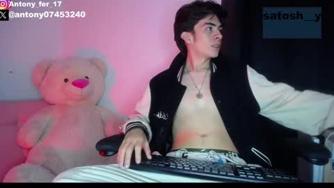 Snapshot of satosh_y chatting on 02-15-25, 11:06 satosh_y online show from 02-15-25, 11:06